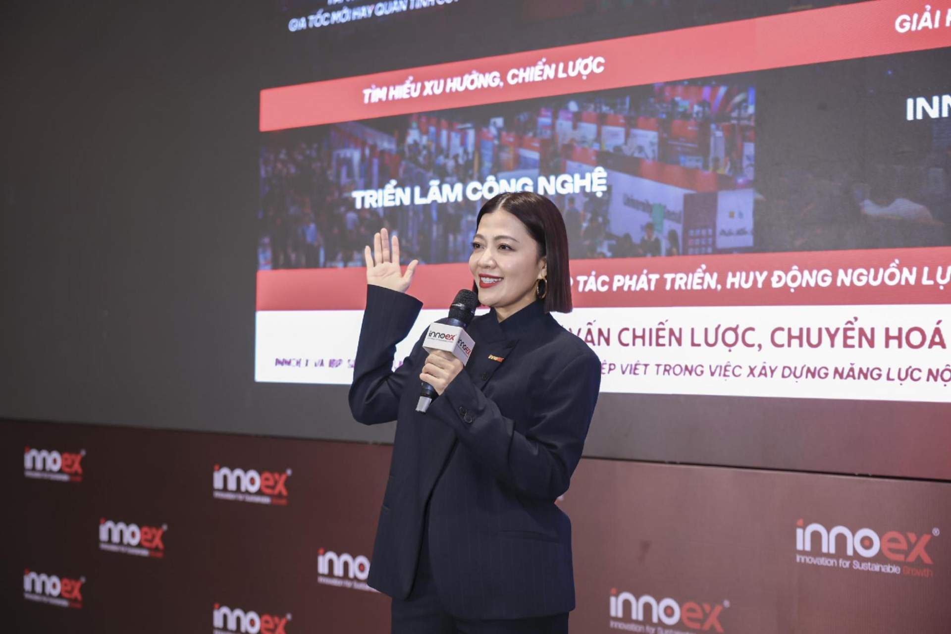 Ban tổ chức giới thiệu cấu trúc nội dung của InnoEx 2026, gồm chuỗi diễn đàn chiến lược, triển lãm công nghệ và các hoạt động kết nối nguồn lực cho doanh nghiệp.