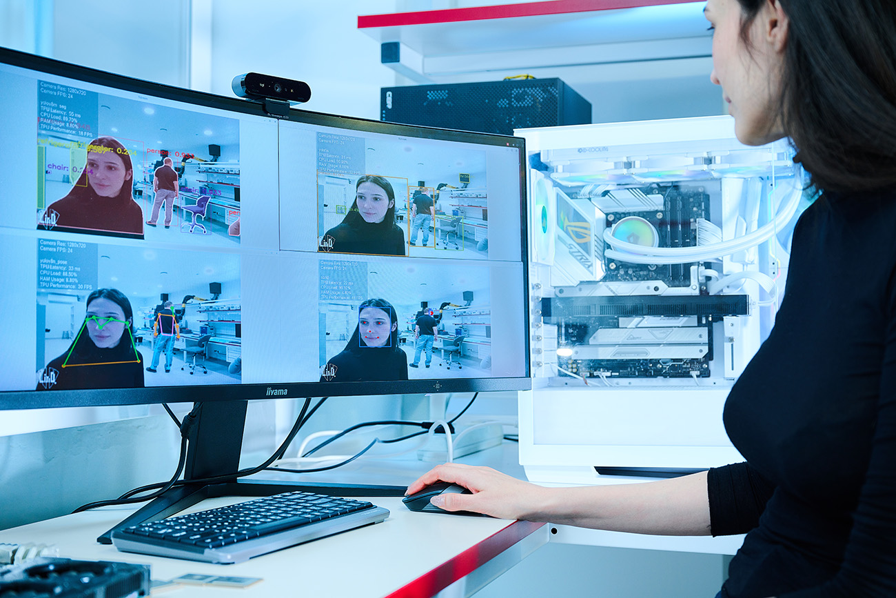 Chip này rất hữu ích cho việc phân tích luồng video từ camera giám sát