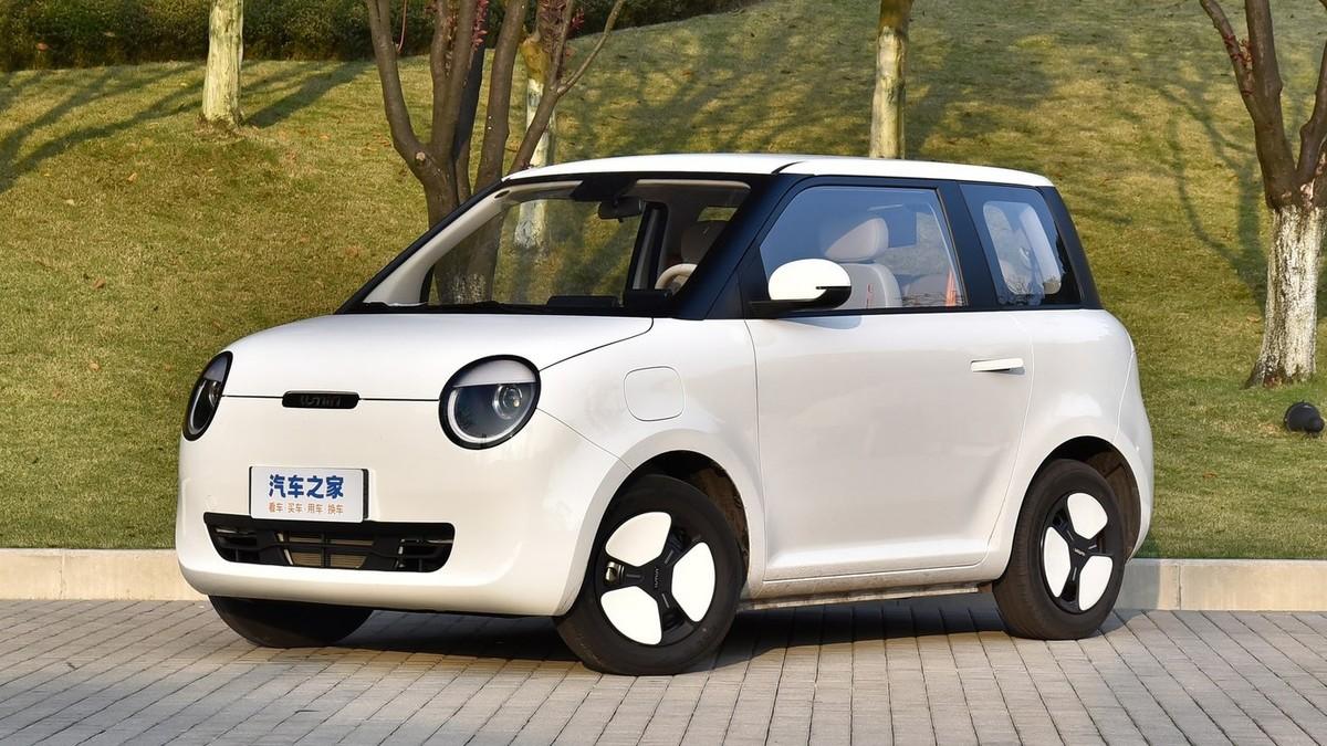 Một mẫu xe điện cỡ nhỏ tại Trung Quốc, thuộc phân khúc chịu áp lực chi phí nặng nhất khi giá nguyên liệu tăng.