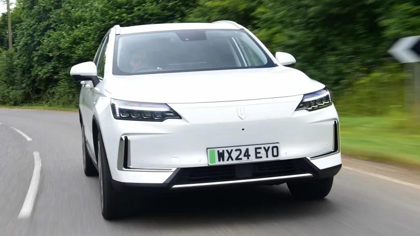 Một mẫu SUV điện thương hiệu Trung Quốc lưu thông tại Anh.