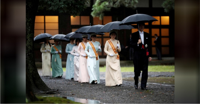 Hoàng tử Akishino, công chúa Kiko cùng các thành viên hoàng gia Nhật Bản đến tham dự lễ