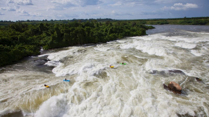 National Geographic miêu tả ghềnh Inga là “những thác nước trải dài suốt 50 miles, nhiều các xoáy nước và lực đẩy”. Steve Fisher đã nhận danh hiệu nhà thám hiểm của năm chỉ bởi đội của anh đã dũng cảm thử chinh phục con ghềnh này. 