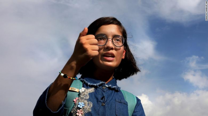 Nhà hoạt động khí hậu Ridhima Pandey tại New Delhi, Ấn Độ hôm 26/9/2019 (Ảnh: CNN).