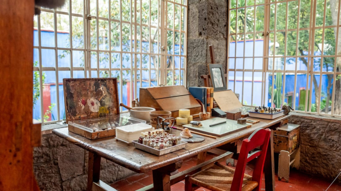 Casa Azul, nhà của danh họa Frida Kahlo thu tiền của du khách nếu họ muốn chụp ảnh (Andrew Hasson / Getty Images).