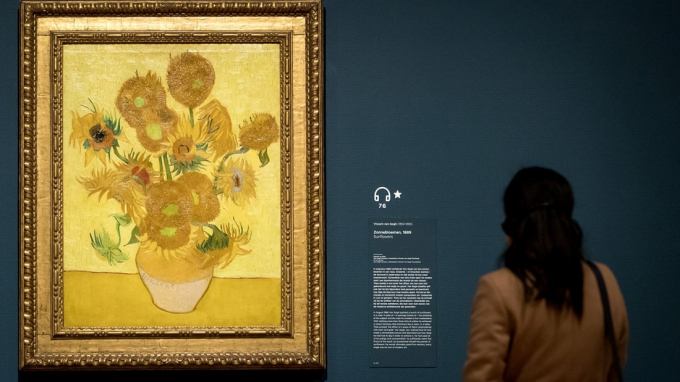 Bảo tàng Van Gogh chỉ cho phép chụp ảnh ở một vài nơi nhằm giảm tải lượng khách và cho phép khách thưởng thức nghệ thuật trong 