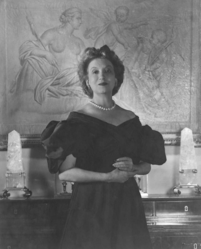 Chân dung chuyên gia làm đẹp và doanh nhân mĩ phẩm Elizabeth Arden (1947) (Ảnh: Hulton Archive/Hulton Archive/Getty Images).