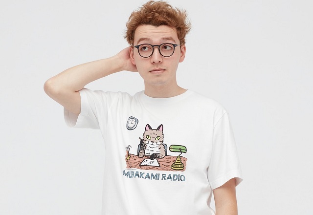 Uniqlo ra mắt dòng sản phẩm áo phông tôn vinh nhà văn nổi tiếng Nhật Bản.