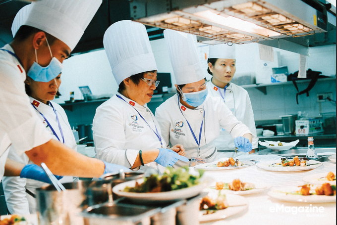 Nghệ nhân ẩm thực Ánh Tuyết: “Nhiều đầu bếp còn không biết rang lạc”