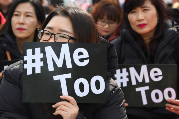 Người biểu tình giương biểu ngữ để đánh dấu Ngày Quốc tế Phụ nữ như một phần của phong trào #MeToo của đất nước tại Seoul tháng 3/2018 (Ảnh: GettyImages)