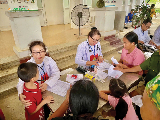 Nhật ký hành trình “gieo hơi ấm” trong tâm lũ dữ