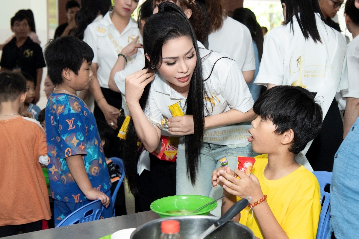 Hoa hậu Nhân ái HNguyễn Thị Hằng, Hoa hậu Diva Doanh nhân Việt Nam Quốc tế Toàn cầu 2025