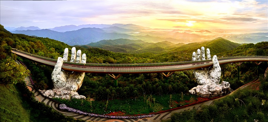   Cầu Vàng – điểm đến được du khách Hàn Quốc yêu thích tại Bà Nà  