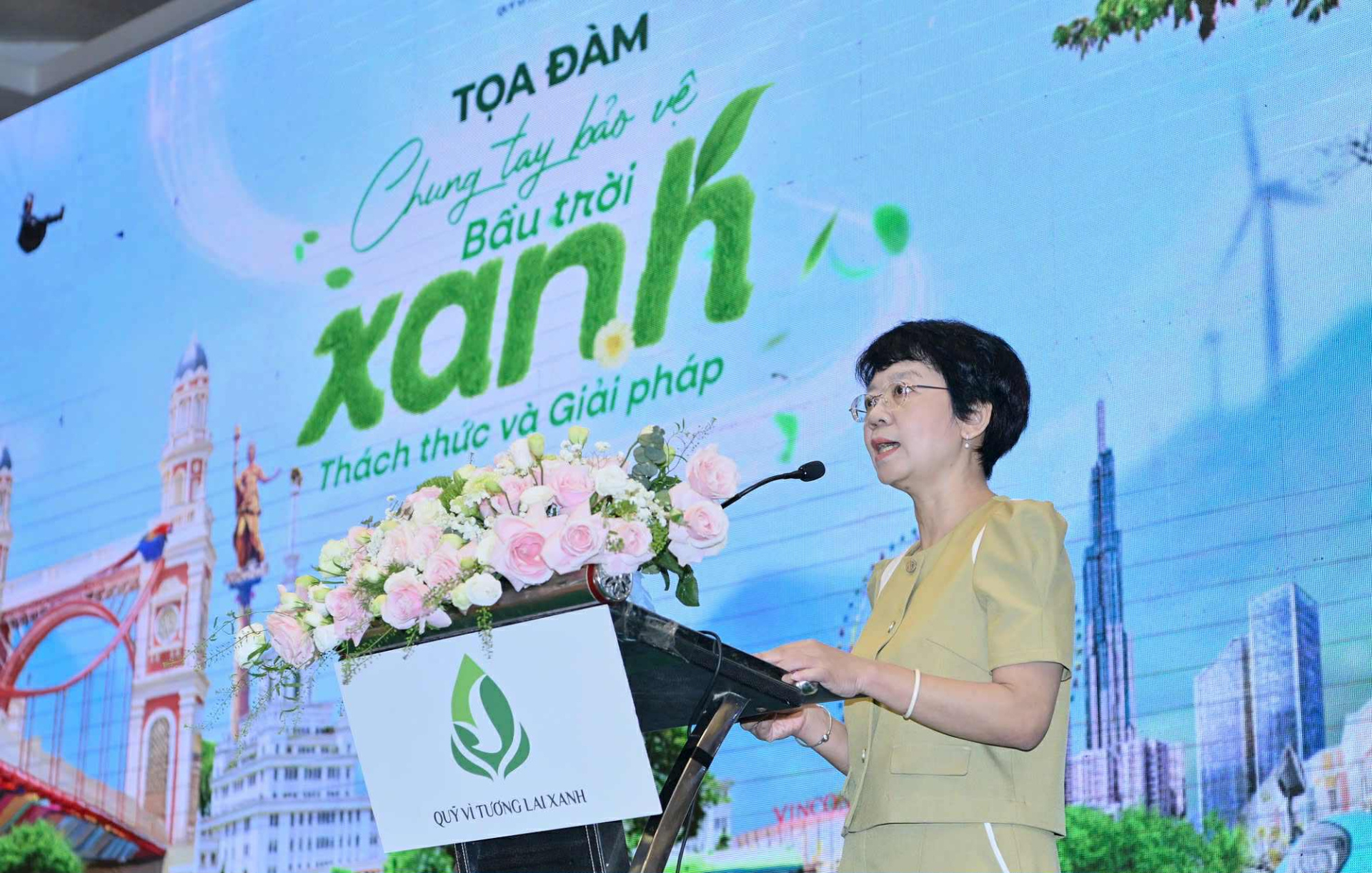 Bà Nguyễn Thị Thiên Phương, Phó Cục trưởng Cục Môi trường, Bộ NN&MT mong muốn cộng đồng doanh nghiệp, Tập đoàn Vingroup và Quỹ Vì tương lai xanh, tiếp tục phát huy vai trò tiên phong, đồng hành cùng Chính phủ trong bảo vệ môi trường.