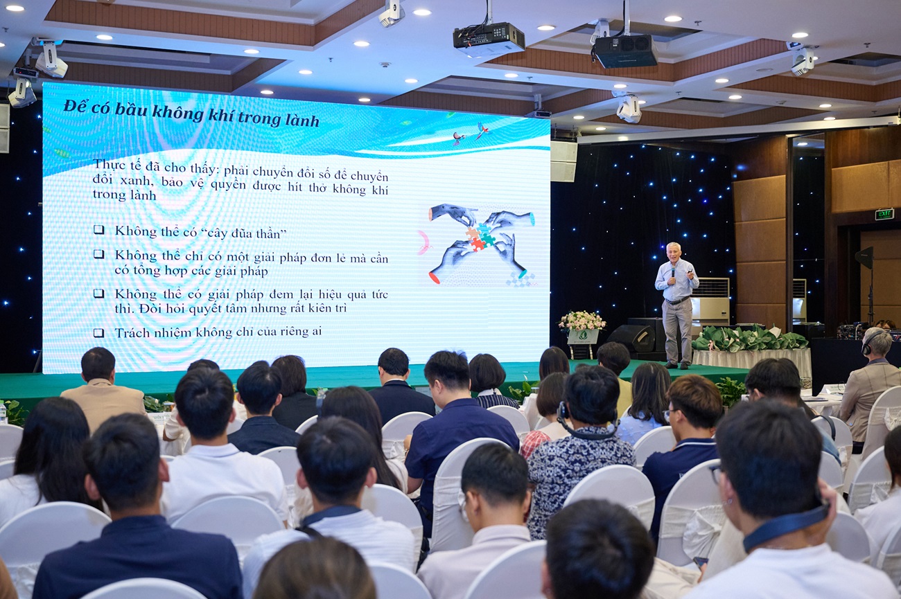 Tọa đàm thu hút đông đảo sự tham gia của các chuyên gia, nhà khoa học, các doanh nghiệp và tổ chức cộng đồng.