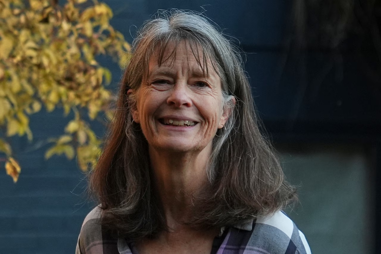 Nữ tiến sĩ Mary Elizabeth Brunkow