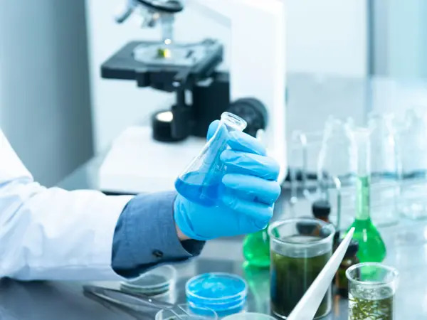 Nhóm nghiên cứu gốc Việt thành công giải mã cách thực vật tạo ra chất hiếm chống ung thư