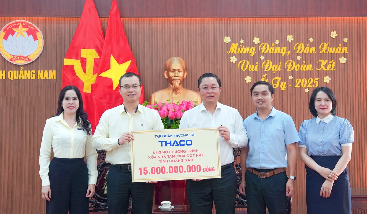 THACO AUTO được vinh danh “Gương điển hình tiên tiến” tại Đại hội Thi đua yêu nước TP. Đà Nẵng lần thứ I