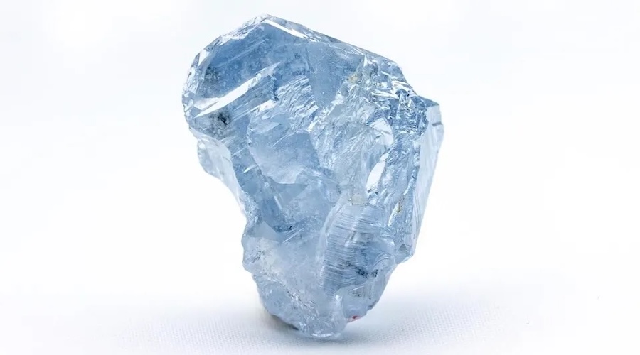Viên kim cương xanh 41,82 carat được khai quật tại mỏ Cullinan ở Nam Phi.