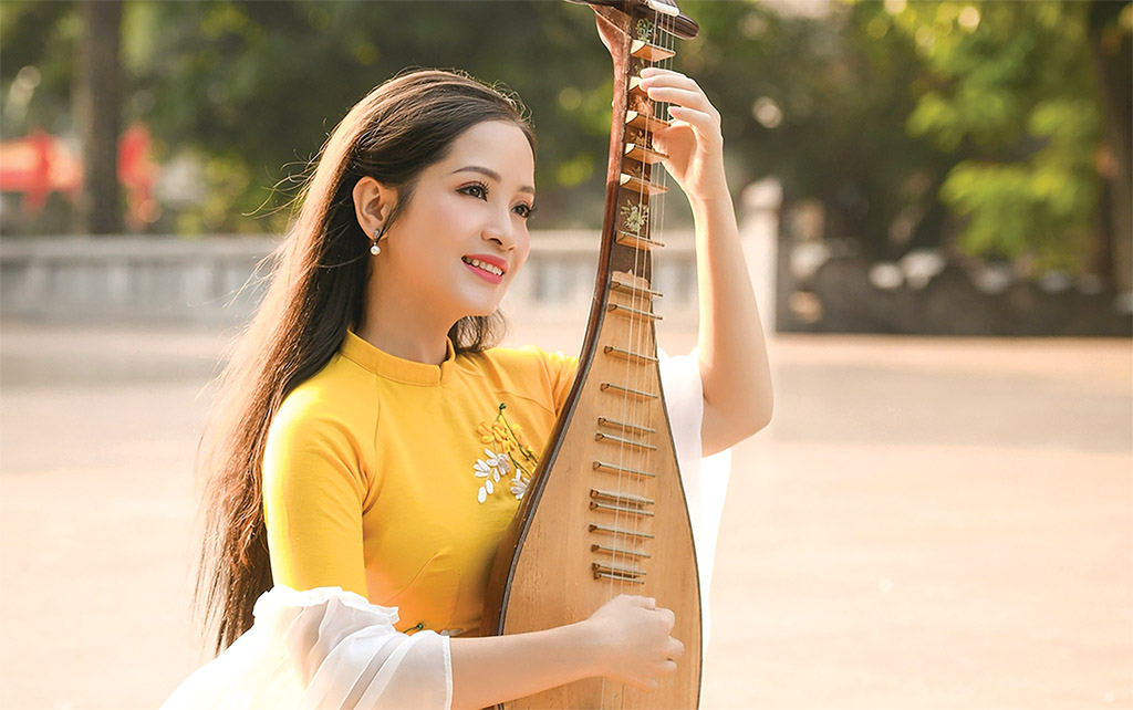 Nghệ sĩ đàn tỳ bà Vũ Diệu Thảo - Giảng viên Học viện Âm nhạc quốc gia Việt Nam