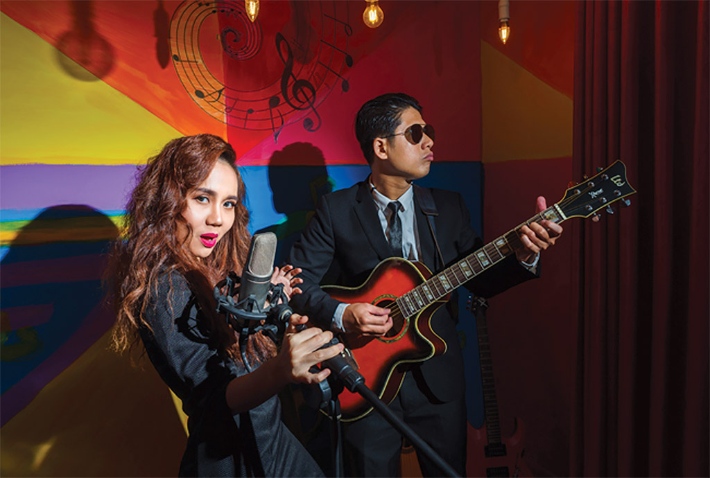 Nhạc sĩ Sa Huỳnh cùng chồng - nhạc sĩ Nguyễn Duy Hùng