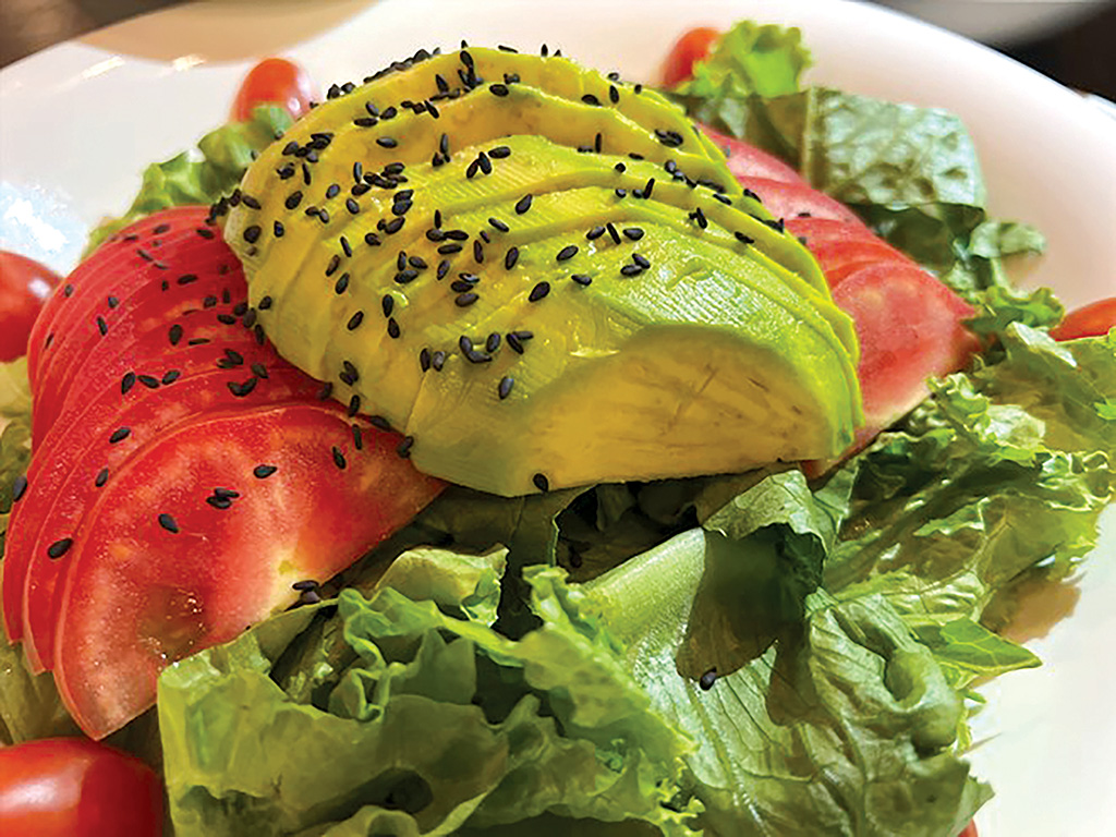 Ăn uống đúng cách ngày Tết: Giữ niềm vui, sức khỏe, không lo bệnh tật