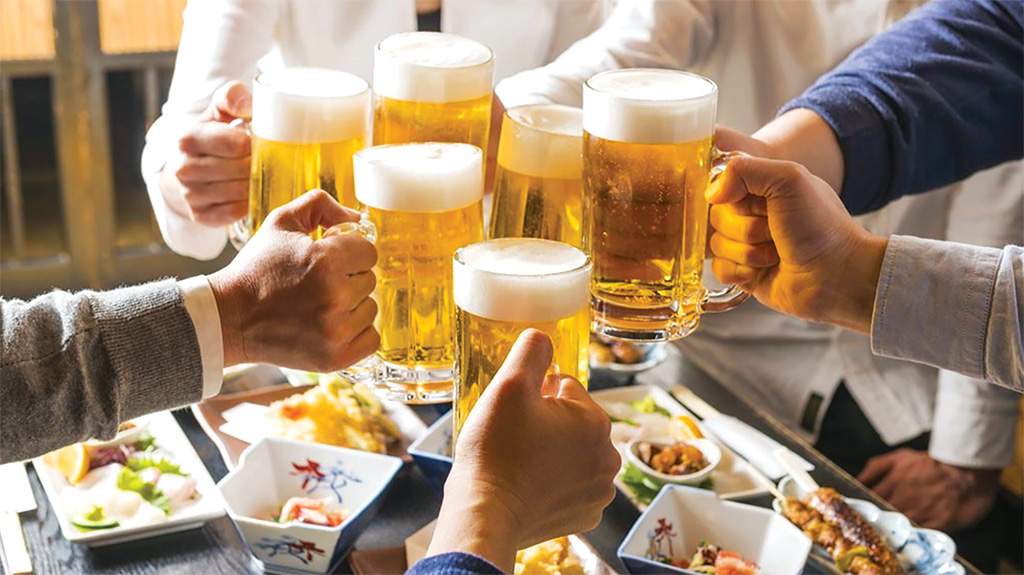 Ăn uống đúng cách ngày Tết: Giữ niềm vui, sức khỏe, không lo bệnh tật