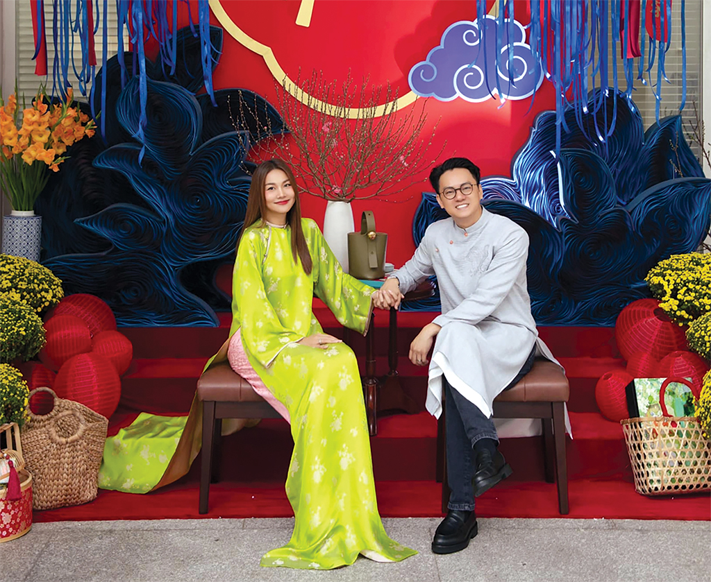 Siêu mẫu Thanh Hằng cùng nhạc trưởng Trần Nhật Minh đón Tết tại nhà riêng