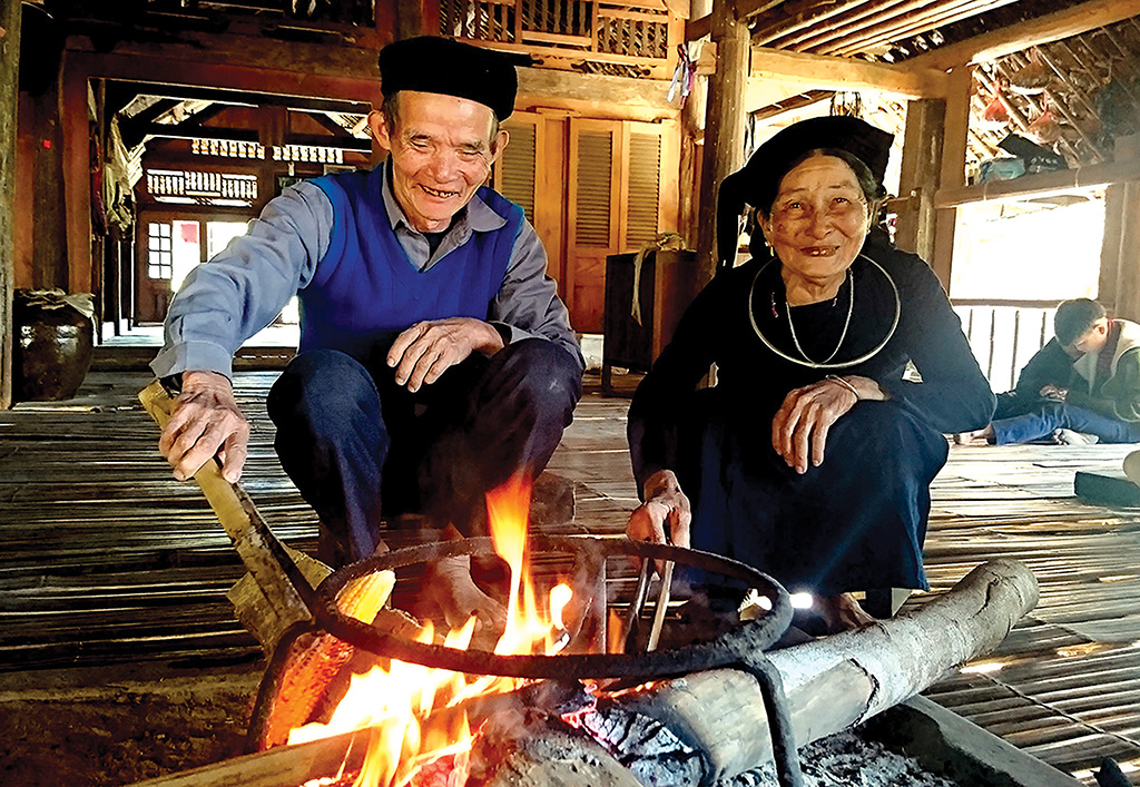Ngọn lửa Pỏ Phầy, hơi ấm không tắt trong tâm thức người Tày