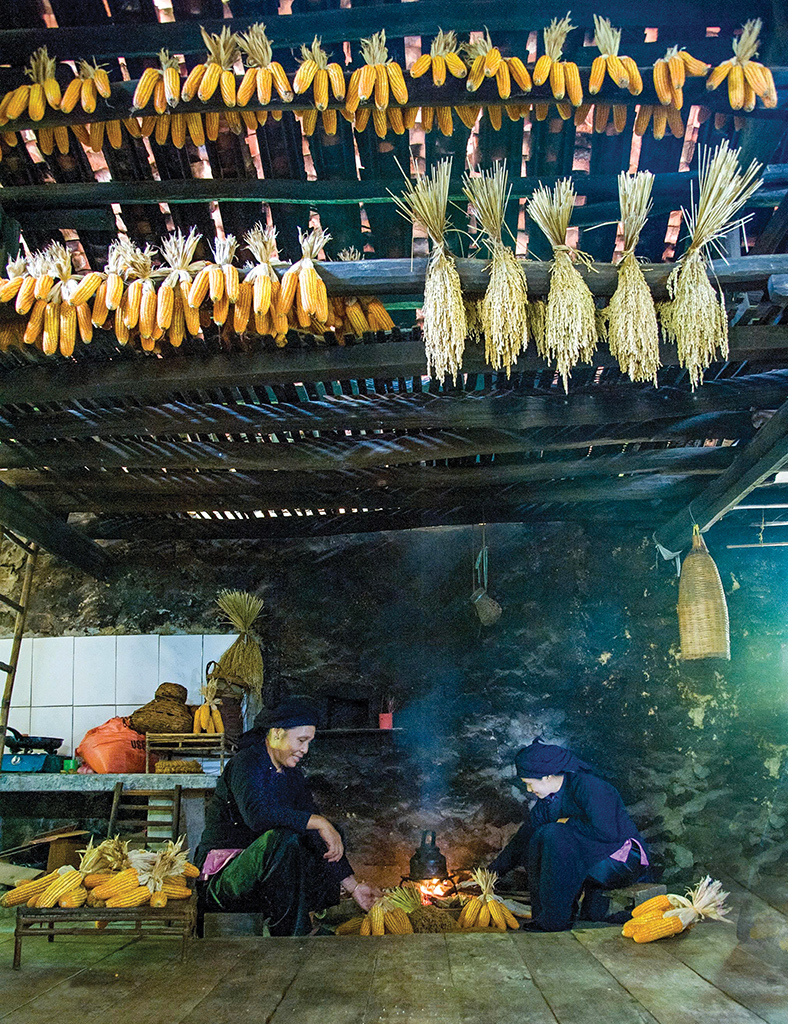 Ngọn lửa Pỏ Phầy, hơi ấm không tắt trong tâm thức người Tày