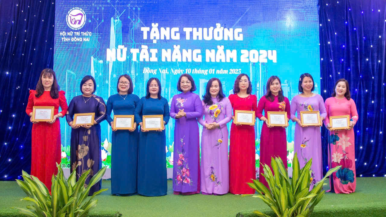 Hoạt động tôn vinh nữ tài năng hàng năm của Hội