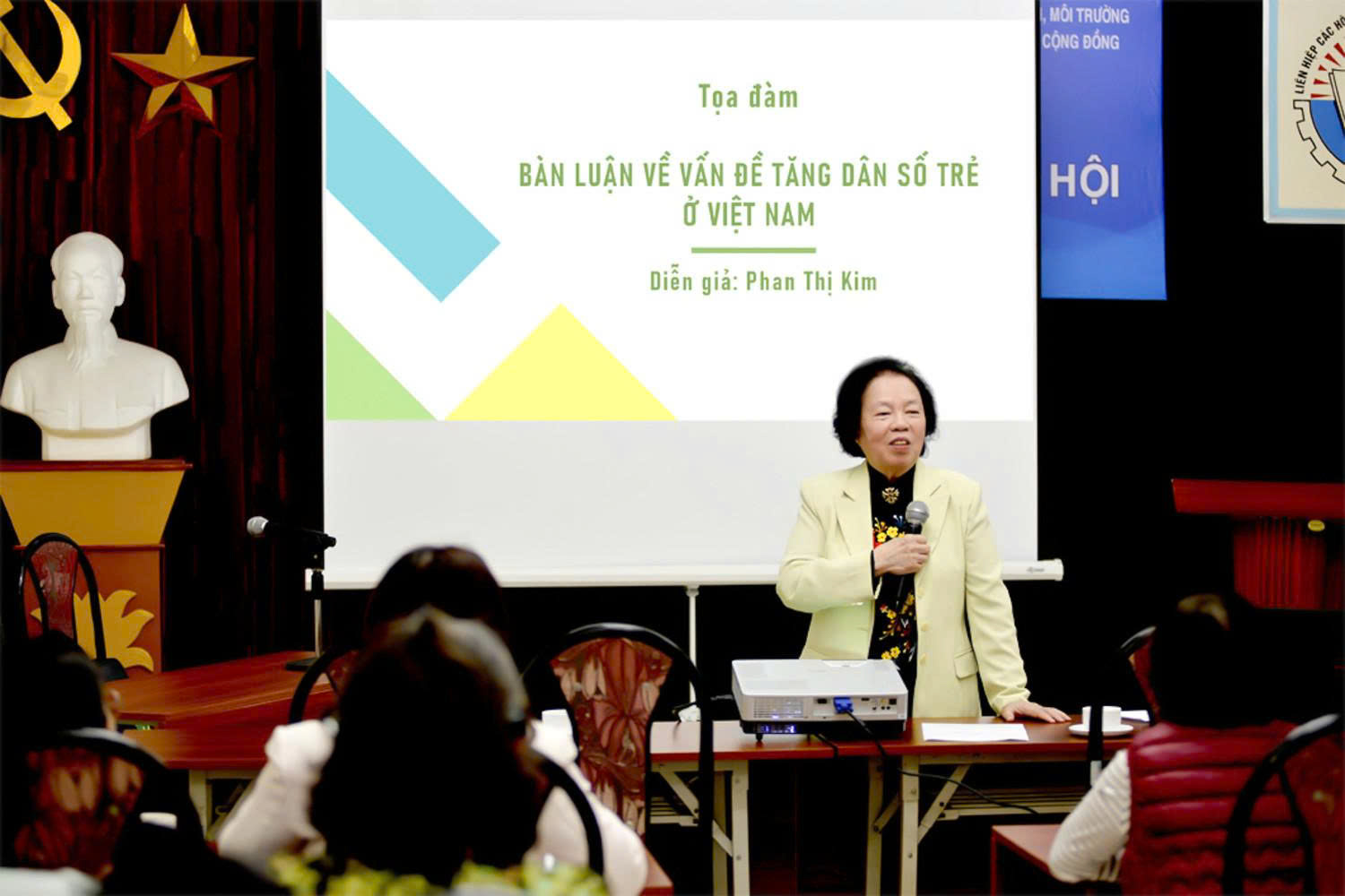 GS.TS Phan Thị Kim