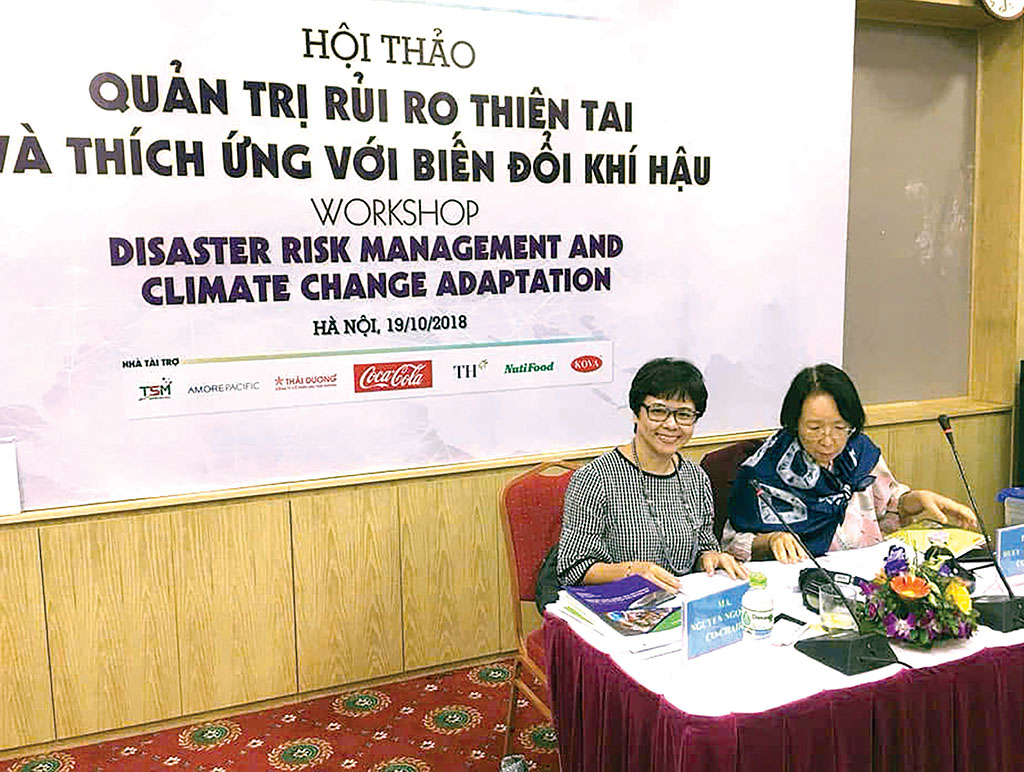 Các hội viên của Chi hội tham dự Hội thảo chuyên đề APNN 2018, chụp ảnh cùng đồng chủ trì hội thảo là đại biểu quốc tế đến từ Đài Loan (Trung Quốc)