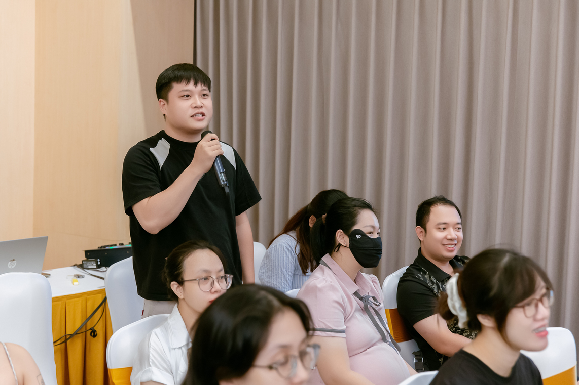Chương trình đề cao sự tham gia của người chồng và các thành viên trong gia đình trong chia sẻ trách nhiệm, kiến thức chăm sóc trẻ