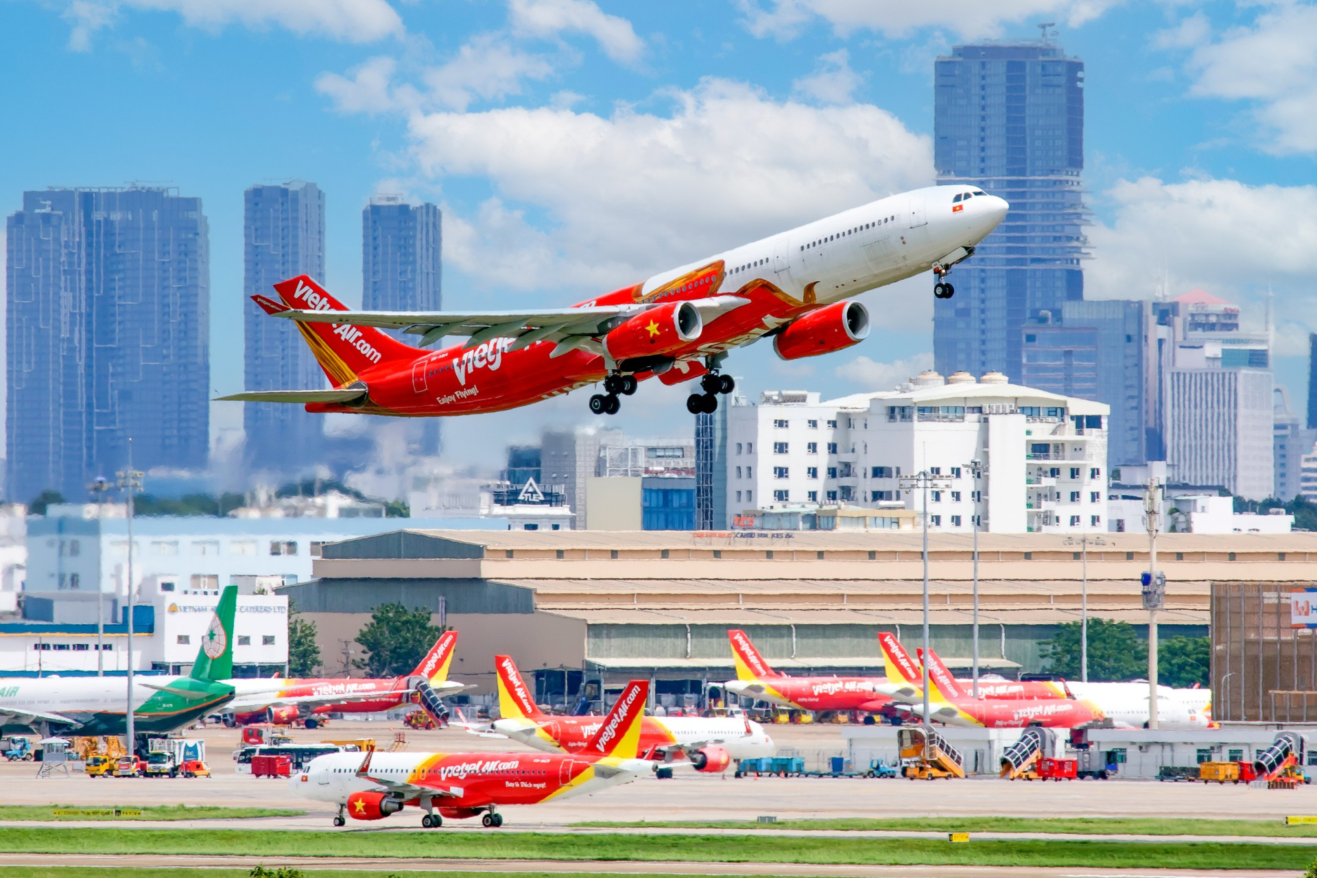 Tàu bay Vietjet