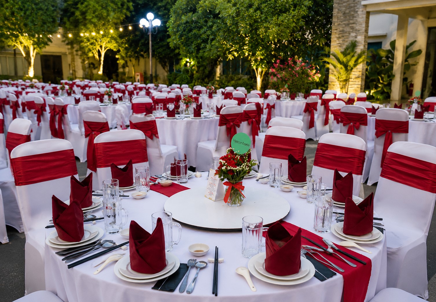 Top 5+ dịch vụ catering trọn gói uy tín chất lượng tại TP.HCM