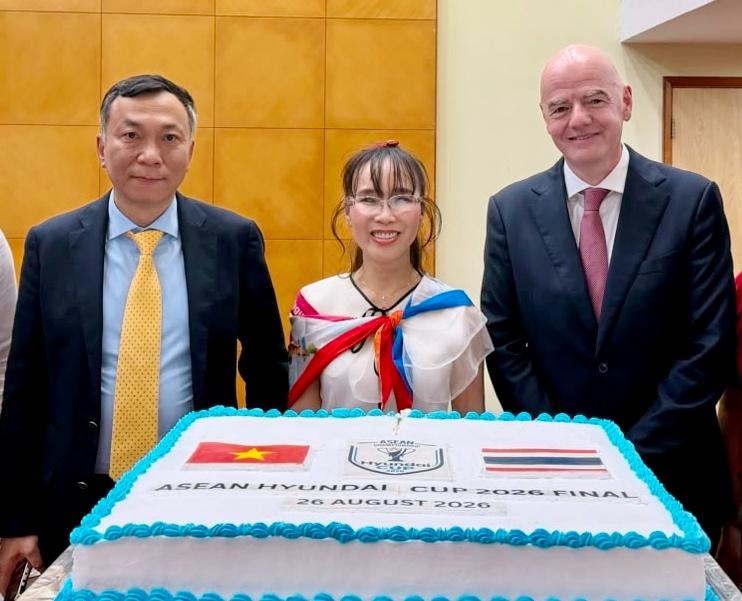 Cuộc gặp gỡ của Chủ tịch FIFA Gianni Infantino, Chủ tịch VFF Trần Quốc Tuấn và Chủ tịch Vietjet – Anh hùng Lao động - Tiến sĩ Nguyễn Thị Phương Thảo
