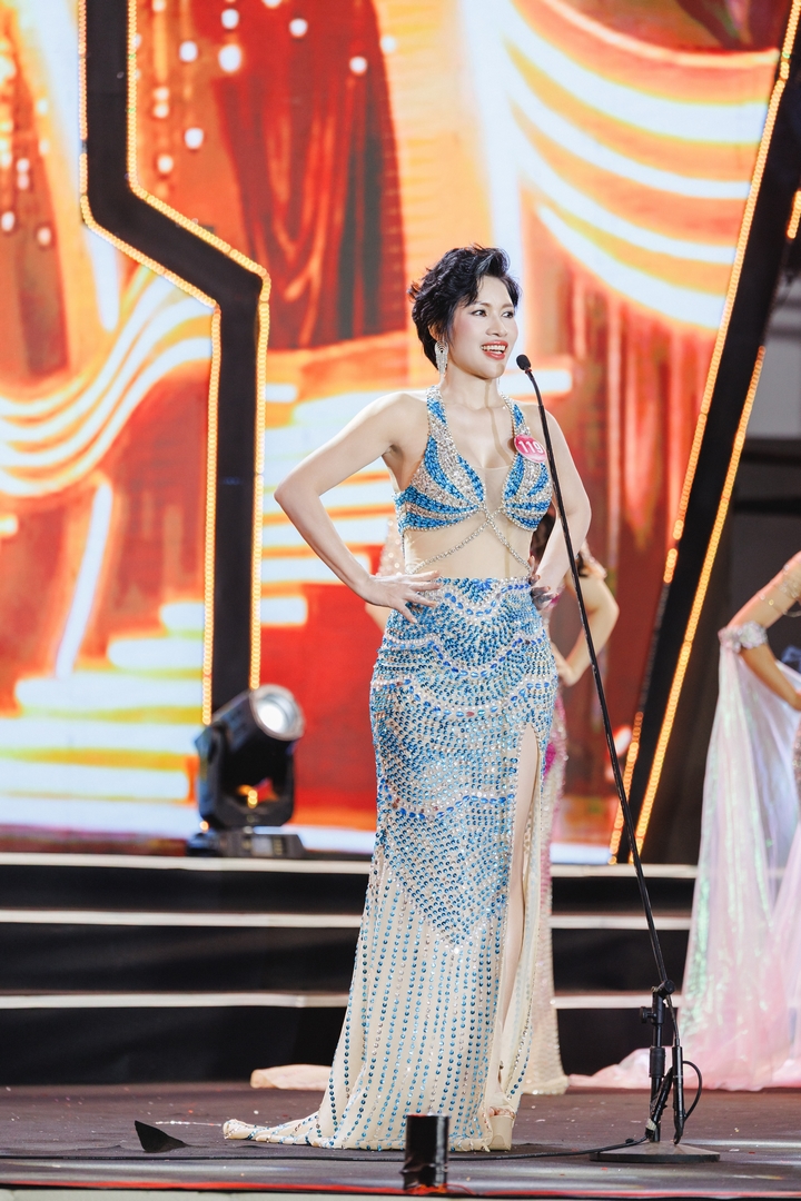 tân Hoa hậu Đại sứ – Hoa hậu Doanh nhân Hương sắc Việt Nam 2026 – Trần Thị Quỳnh Thơm. Ảnh: Team Bình Nguyễn