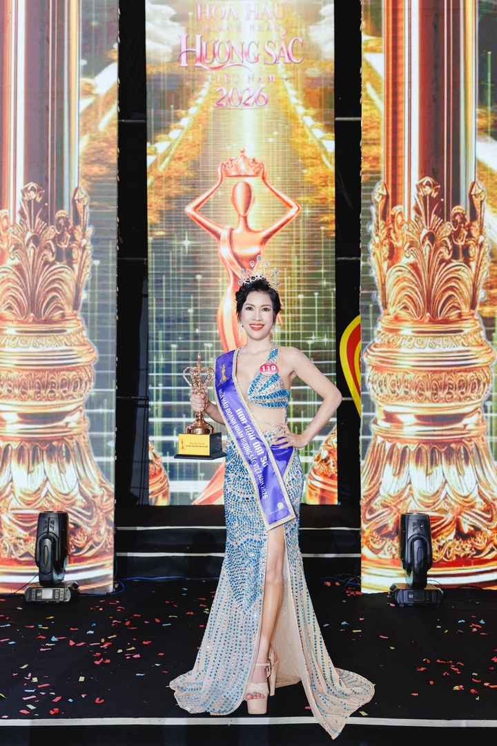 Tân Hoa hậu Đại sứ – Hoa hậu Doanh nhân Hương sắc Việt Nam 2026 – Trần Thị Quỳnh Thơm. Ảnh: Team Bình Nguyễn
