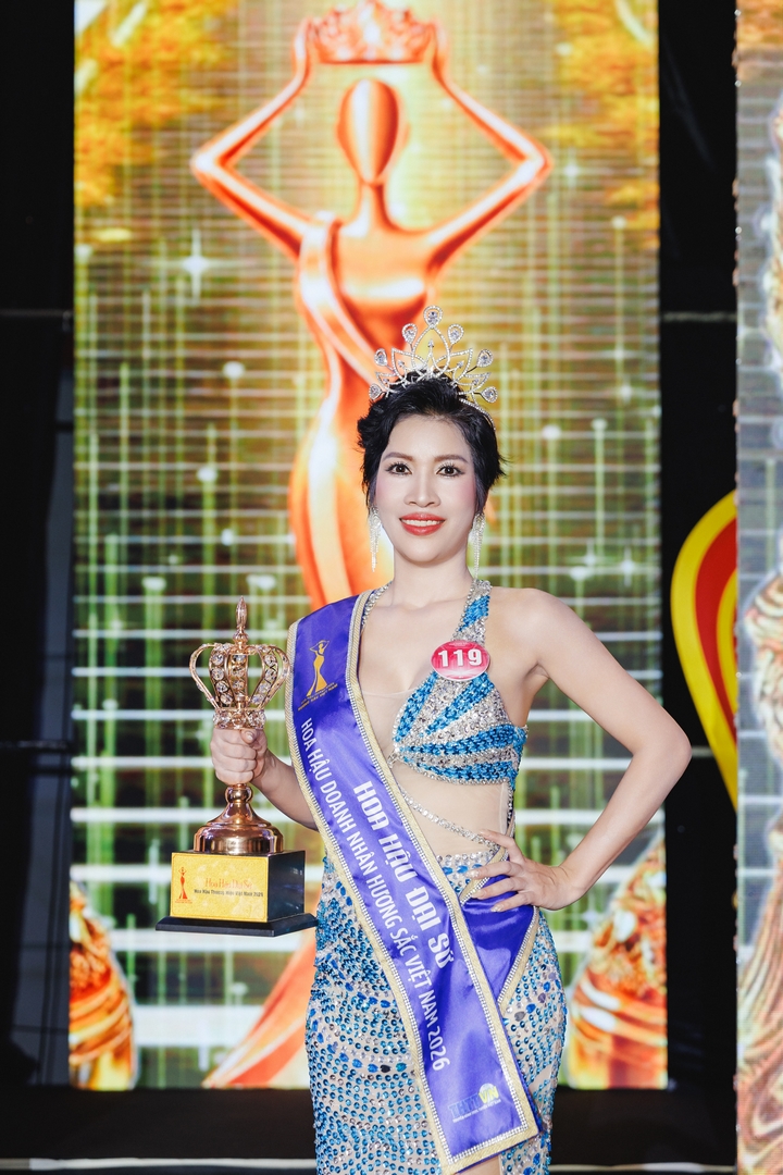   Tân Hoa hậu Đại sứ – Hoa hậu Doanh nhân Hương sắc Việt Nam 2026 – Trần Thị Quỳnh Thơm. Ảnh: Team Bình Nguyễn  
