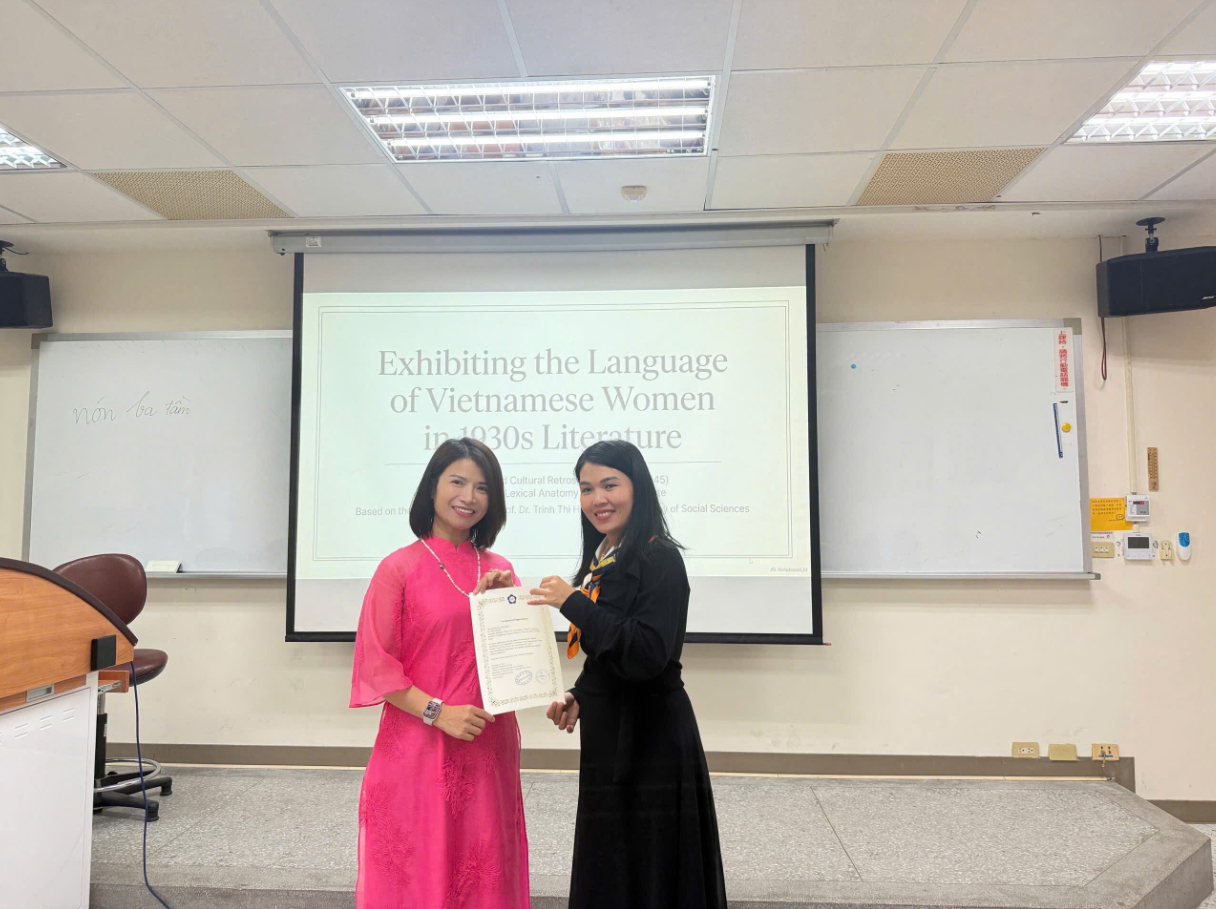 PGS.TS Trịnh Thị Hà trong chuyến nghiên cứu, giảng dạy tại Đại học Quốc lập Chính trị Đài Loan, tháng 5/2026. Ảnh: VASS.