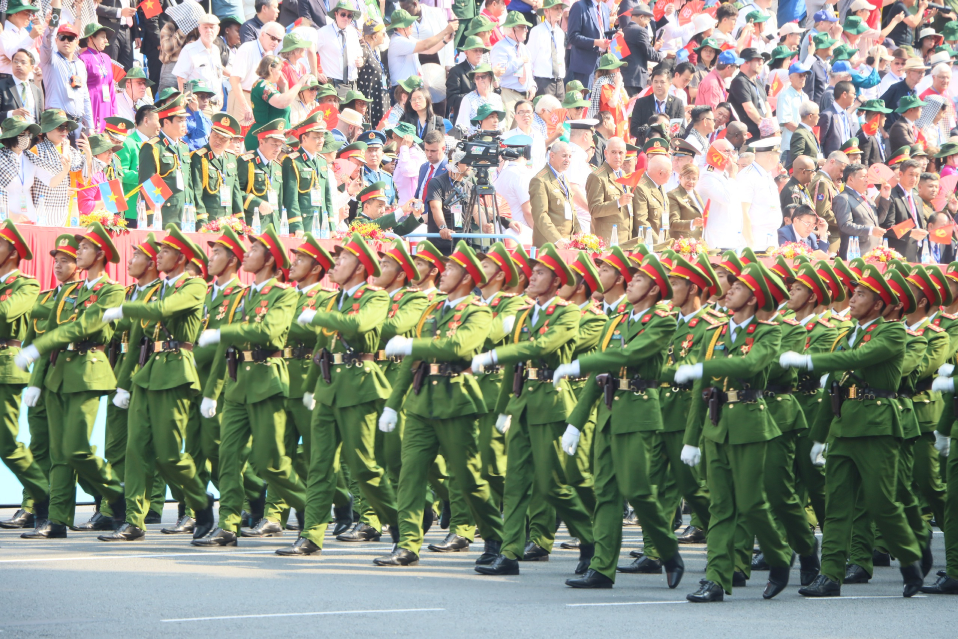 Long trọng Lễ kỷ niệm 50 năm Giải phóng miền Nam, thống nhất đất nước