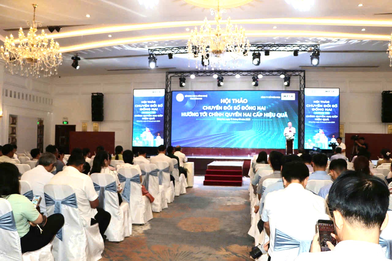 Tham dự hội thảo có gần 800 đại biểu đến từ các sở, ban, ngành và UBND các xã, phường trên địa bàn tỉnh. Ảnh: Sở KHCN Đồng Nai