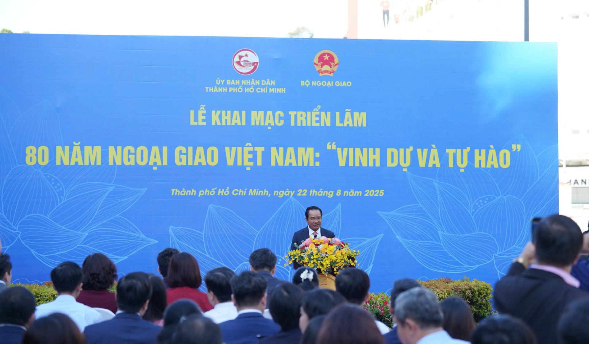 Ông Nguyễn Văn Được, Ủy viên Trung ương Đảng, Chủ tịch UBND TP.HCM phát biểu khai mạc triển lãm.