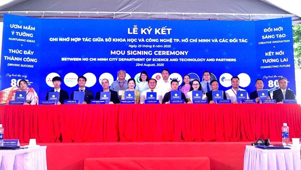 Lễ ký kết hợp tác giữa Sở Khoa học và Công nghệ TP.HCM với các đối tác. Ảnh: CESTI