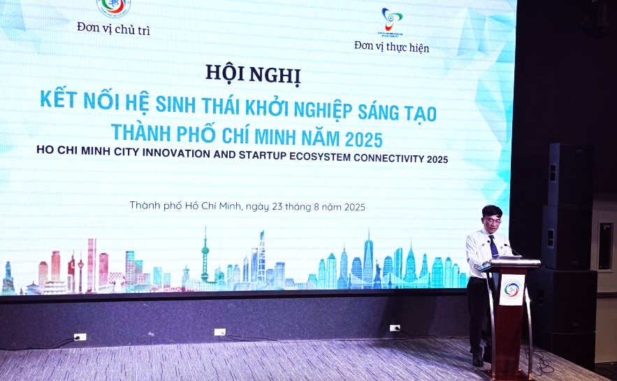 Ông Trần Trọng Tuyên, Phó Giám đốc Sở Khoa học và Công nghệ TP.HCM phát biểu khai mạc hội nghị. Ảnh: CESTI