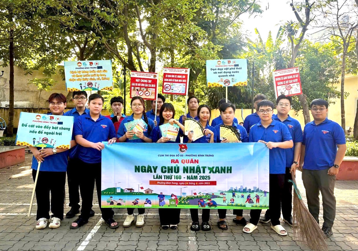 “Ngày Chủ nhật xanh” không chỉ góp phần làm sạch, đẹp cảnh quan đô thị mà còn lan tỏa thông điệp về trách nhiệm của mỗi người dân trong bảo vệ môi trường và phòng chống dịch bệnh.