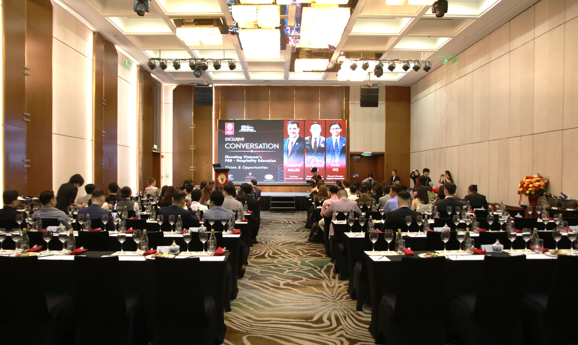 Quang cảnh buổi ra mắt International Sommelier Guild Vietnam (ISGVN).