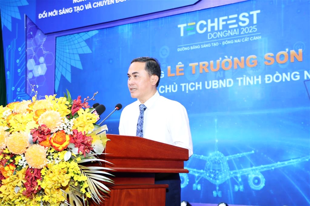 Ông Lê Trường Sơn, Phó Chủ tịch UBND tỉnh Đồng Nai phát biểu khai mạc hội nghị. Ảnh: Sở KH-CN