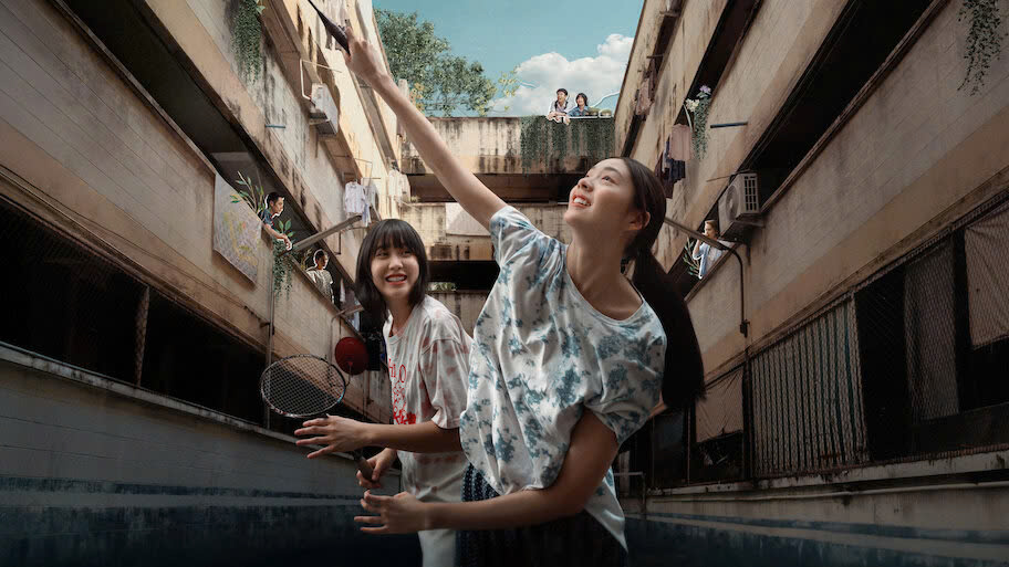 Flat Girls kể câu chuyện về hai cô con gái cảnh sát. Ảnh: GDH