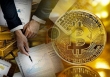 Bitcoin đảo chiều tăng mạnh, giao dịch quanh mốc 43.000 USD